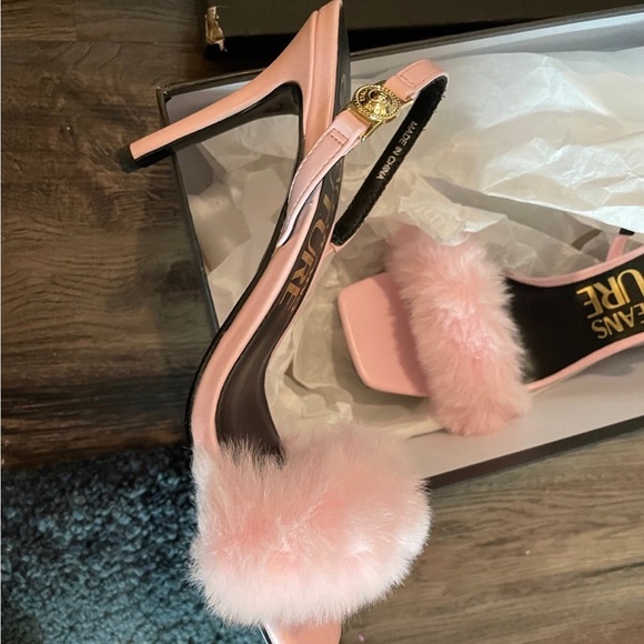 Versace jeans couture heels - Picture 3 of 5